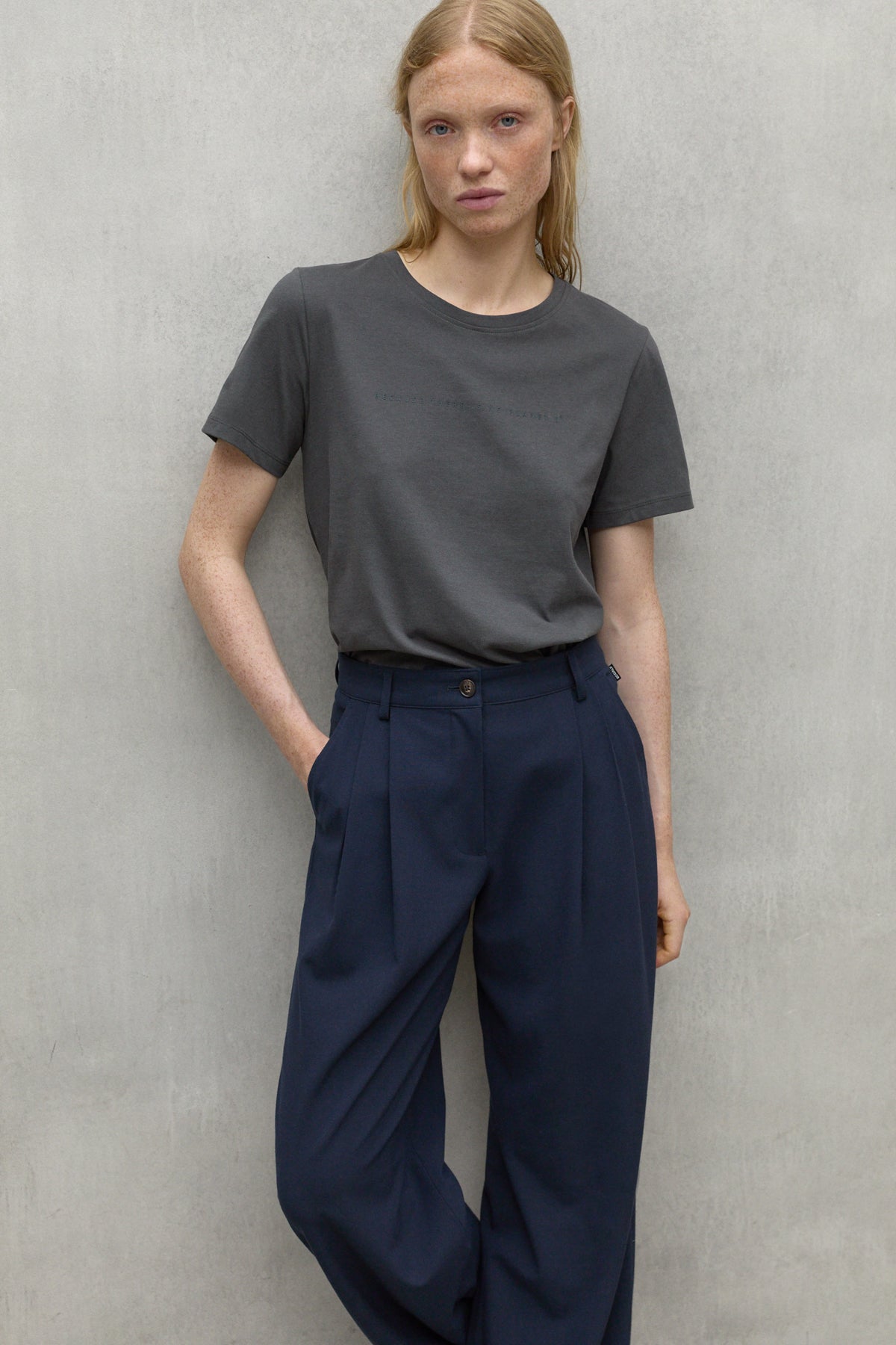 T-SHIRT ARIZA GRIS FONCÉ