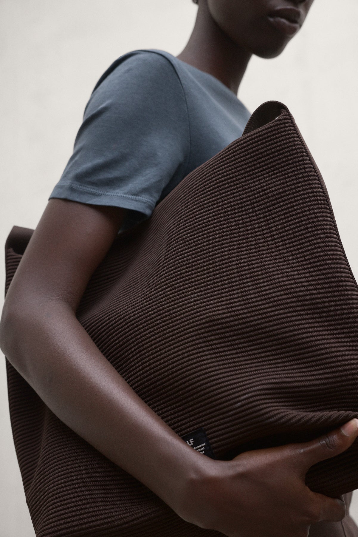 BOLSO SHOPPER TIKA MARRÓN