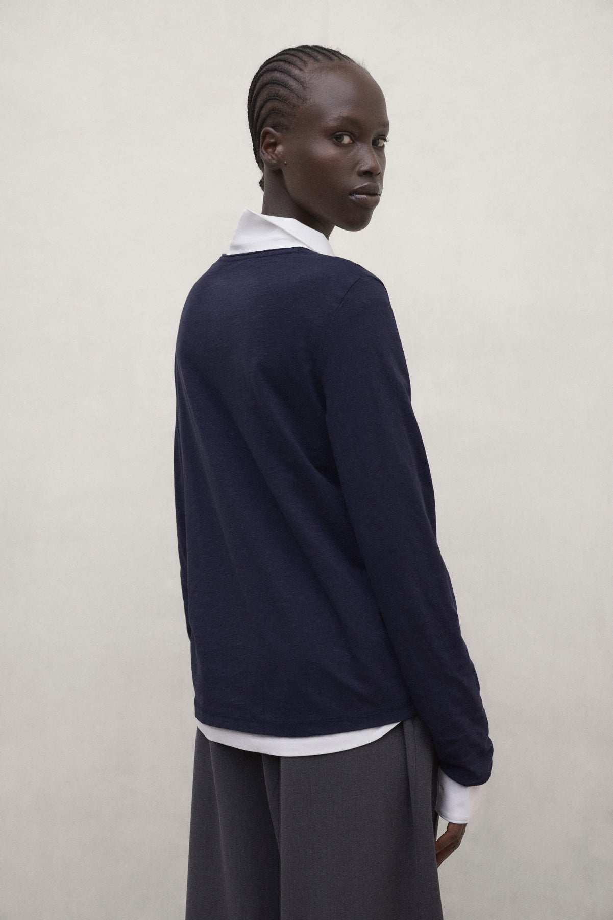 NAVY BLUE NOVAR T-SHIRT