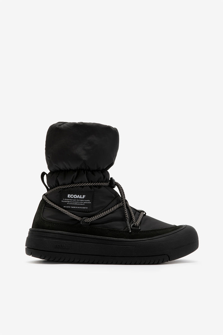 BLACK BERING BOOTS