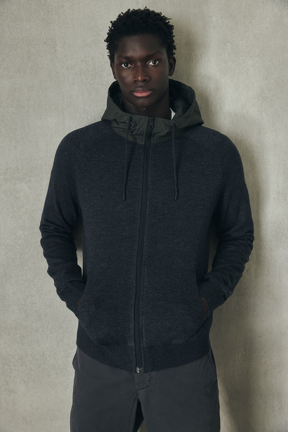 SWEATSHIRT PERAL DUNKELGRAU