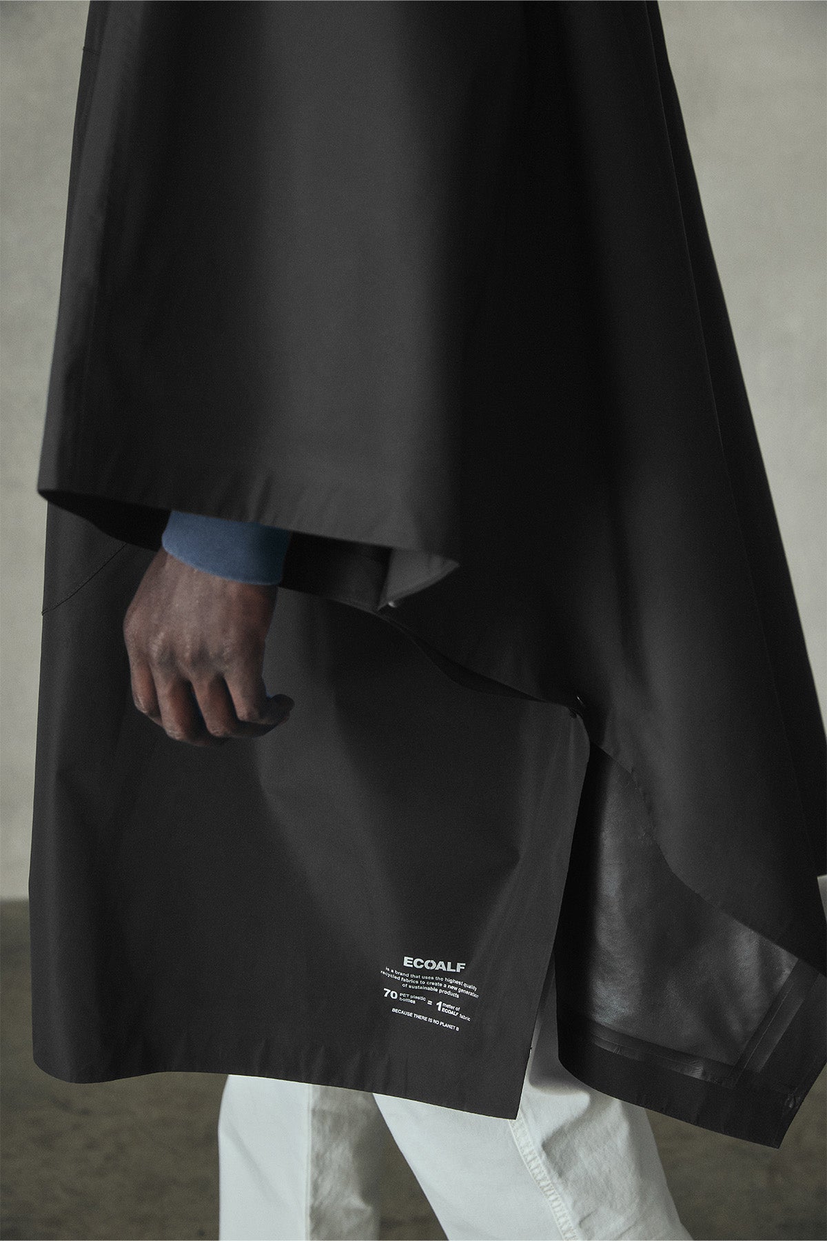 CAPE UNISEXE NOIRE NIWA