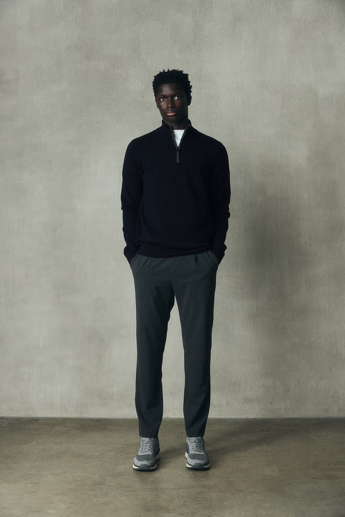 DARK GREY SEPIK TROUSERS