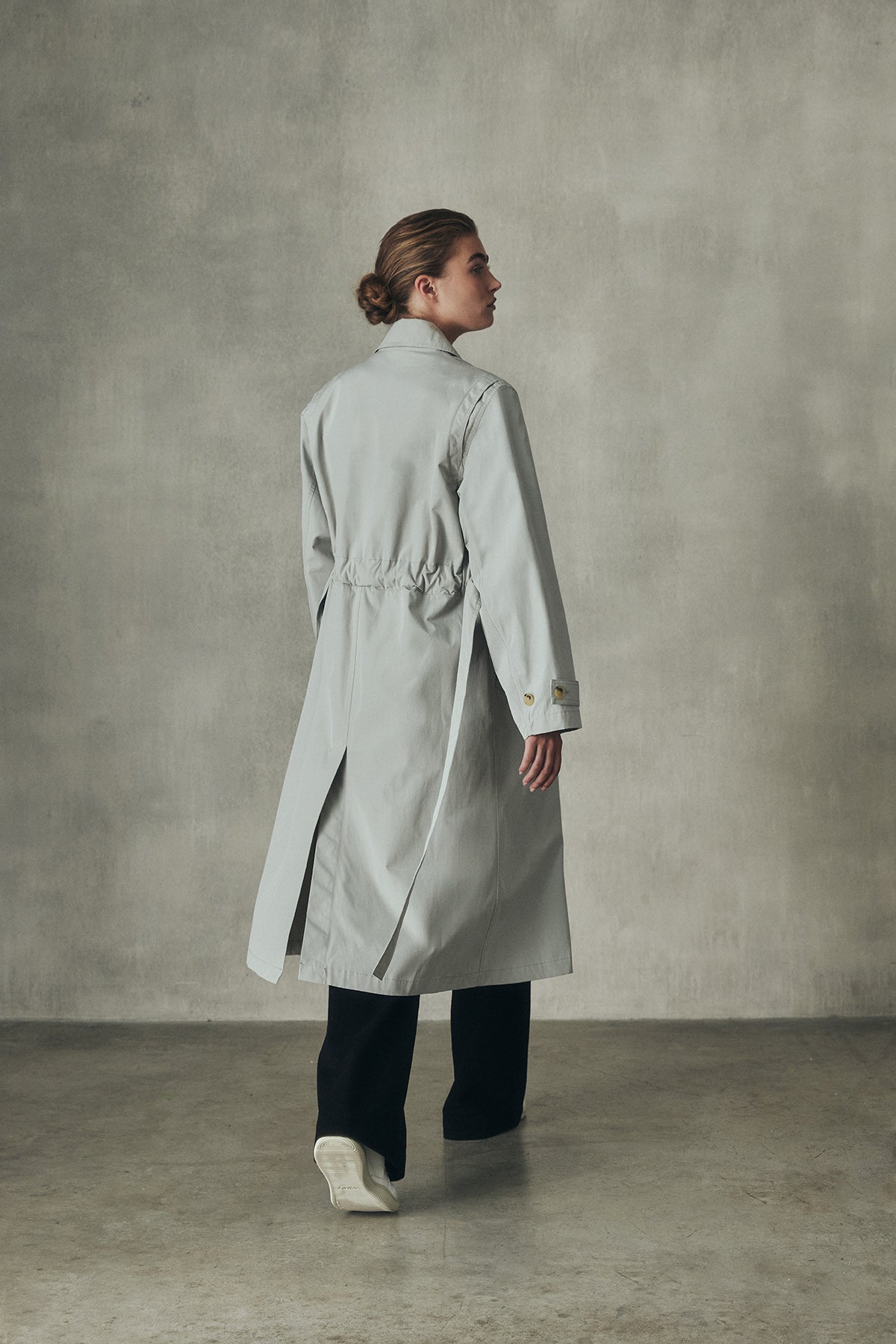 GABARDINA TAGA BLANCA